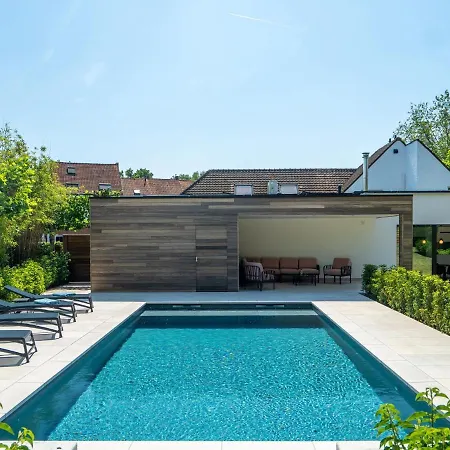 Luxury In With Wellness קורטרייק